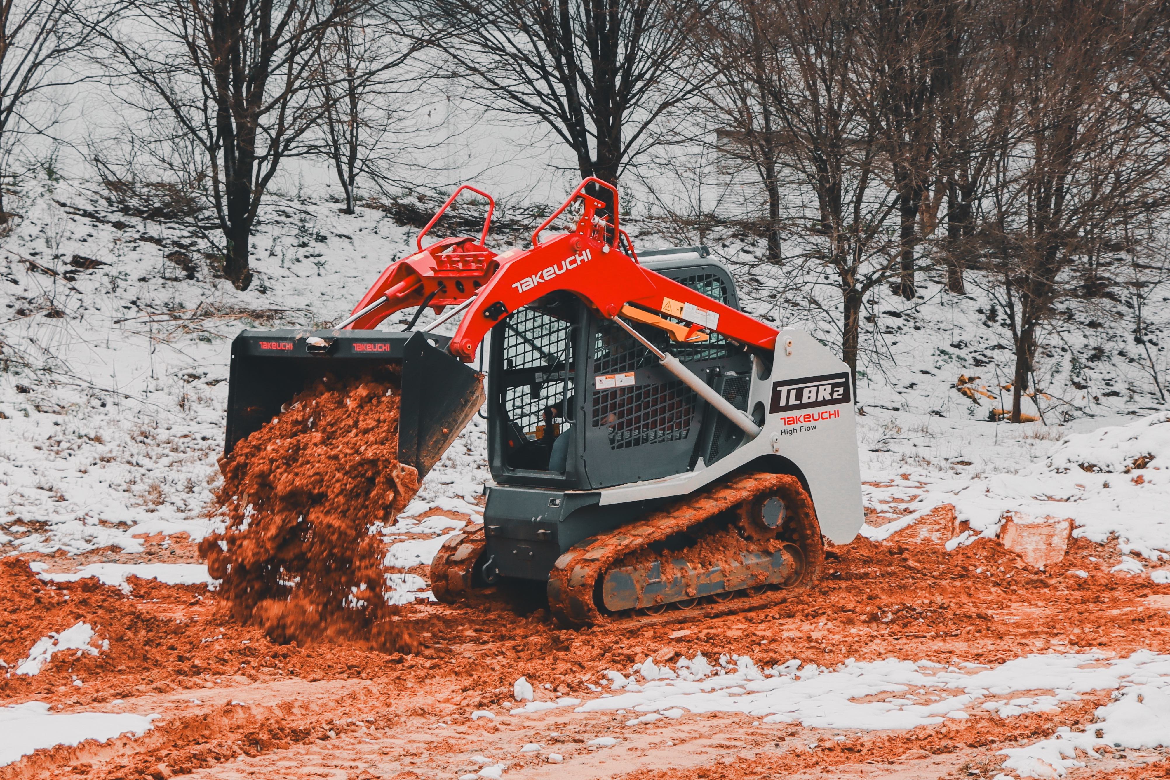 TL8R2-Working-Snow3-1